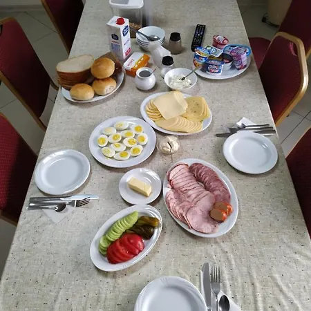 Gosciniec W Ogrodzie Pansiyon