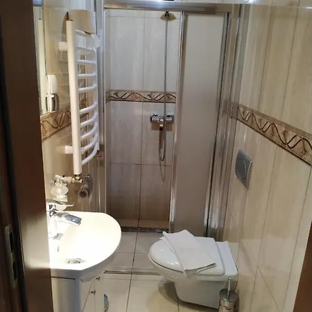 Pansiyon Gosciniec W Ogrodzie *