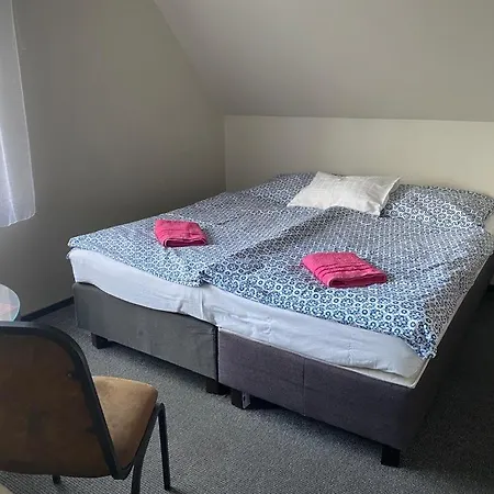 ホームステイ Gosciniec W Ogrodzie Brusy