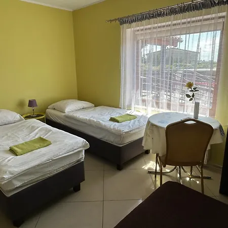 Pansiyon Gosciniec W Ogrodzie Brusy