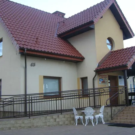 Gosciniec W Ogrodzie Pansiyon *