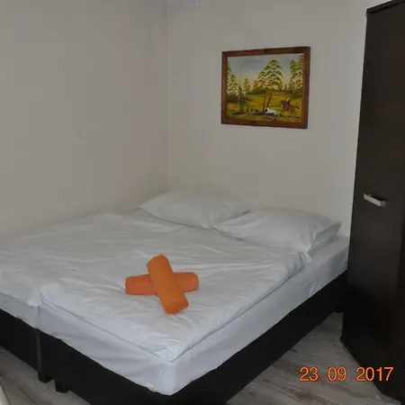 Gosciniec W Ogrodzie Pansiyon