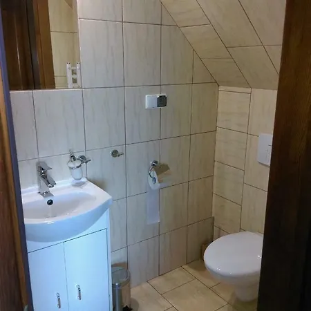 Gosciniec W Ogrodzie Pansiyon Brusy