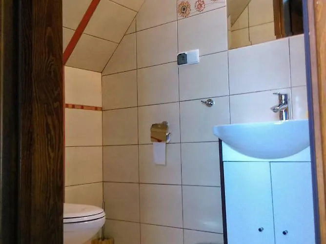 Gosciniec W Ogrodzie Brusy